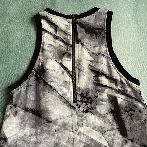 Helmut Lang Terrene Sleeveless Silk Top - Picture 5 of 11